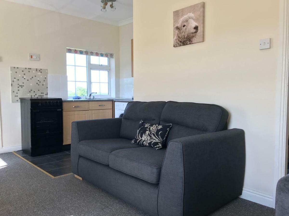 Moorhouse Farm Flat Apartment Telford Bagian luar foto