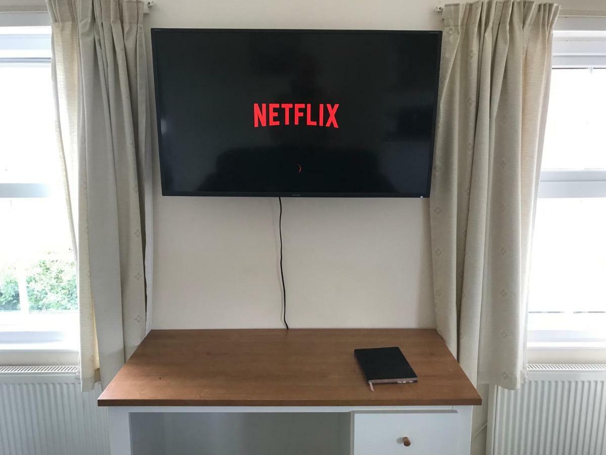 Moorhouse Farm Flat Apartment Telford Bagian luar foto
